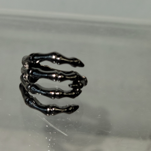 Silver Metal Claw Ring Size 9.5 - Picture 11 of 12